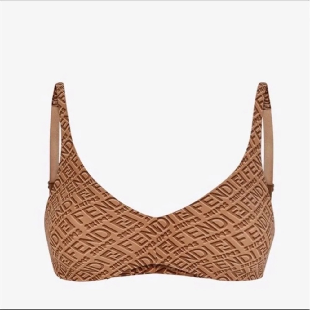 Fendi skims bra
